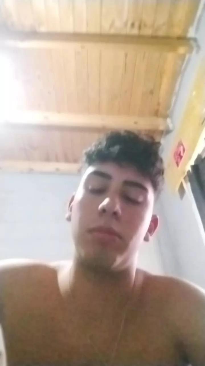 grossofy on Cam4 