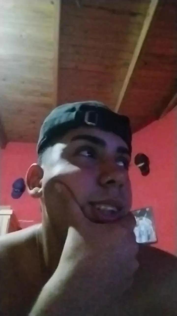 grossofy on Cam4 