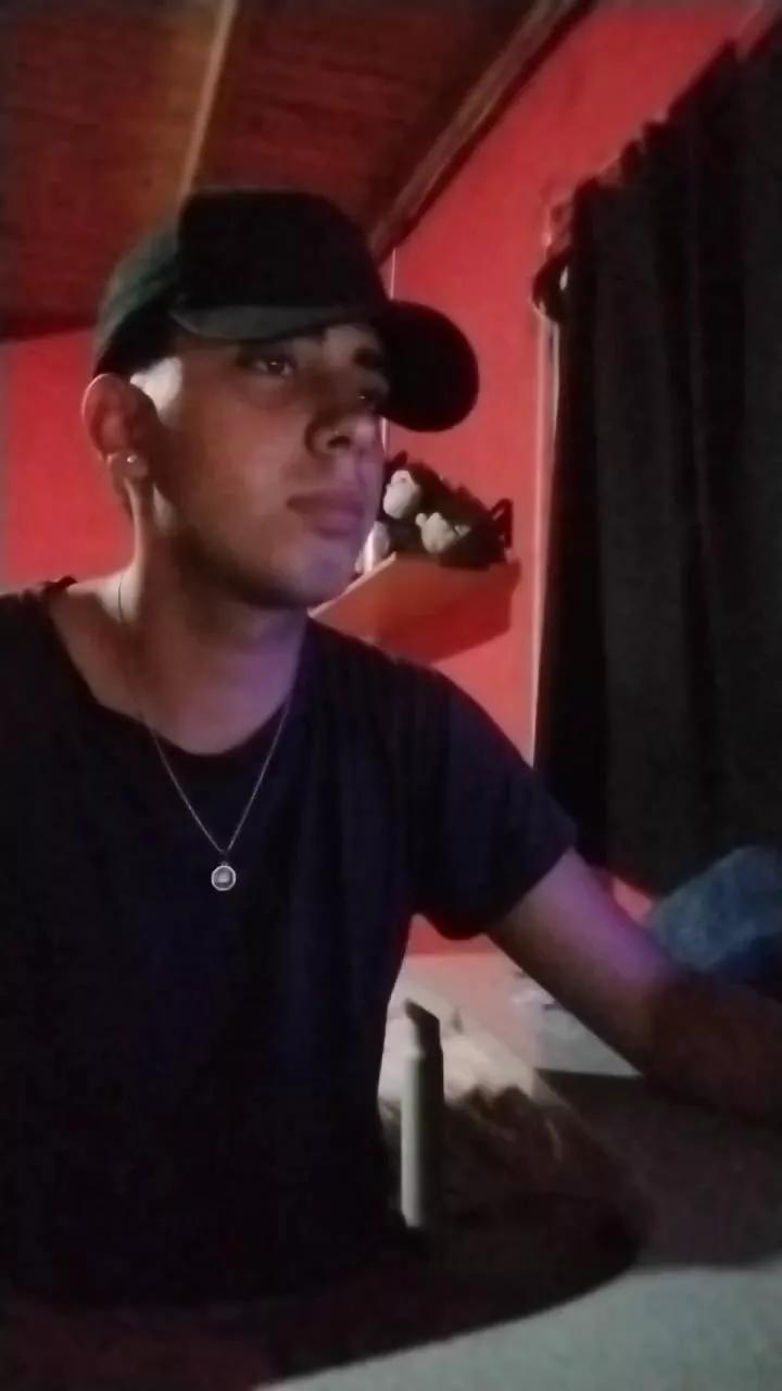 grossofy on Cam4 