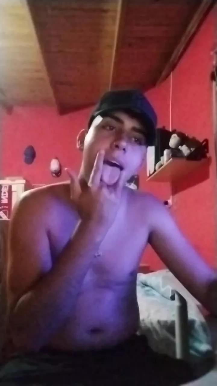 grossofy on Cam4 