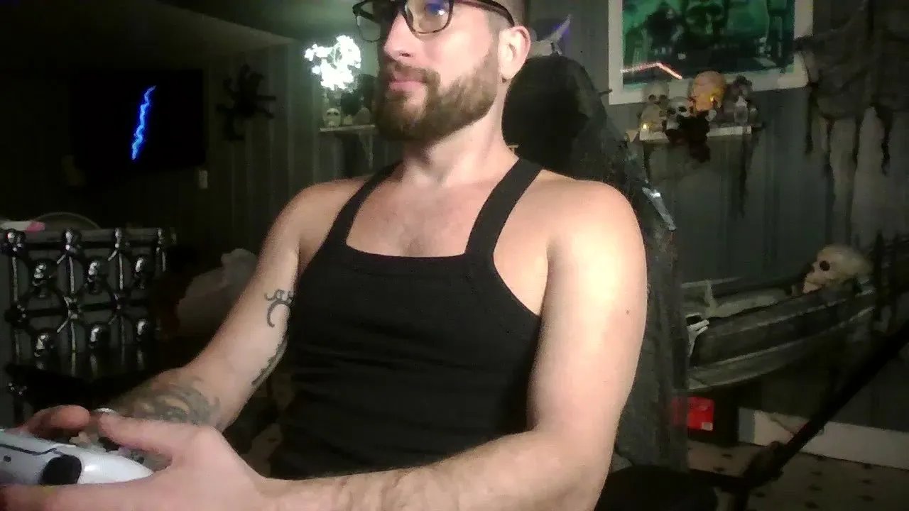 Offline H_Daddy on Cam4