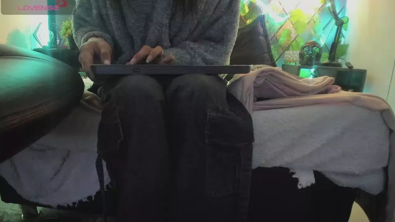 Offline Haarley_xxx on Cam4