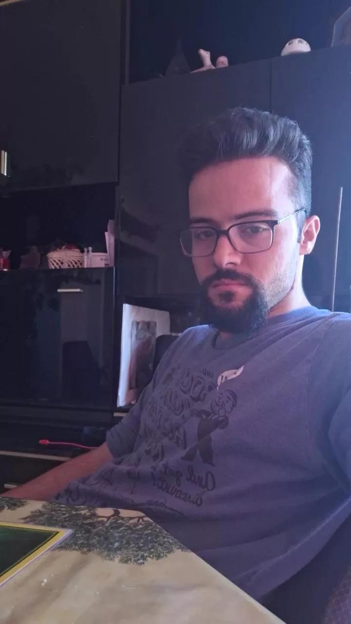 hakimessahli on Cam4 