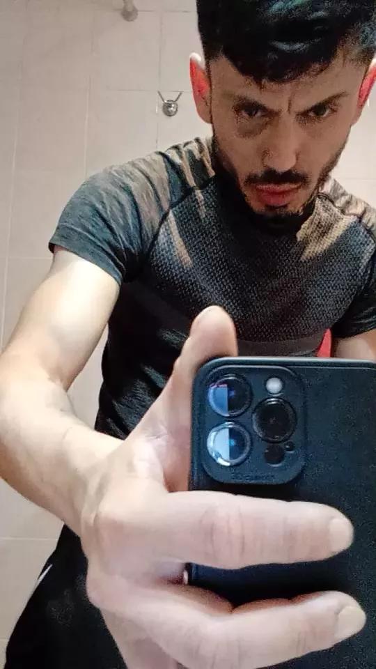 halibi19 on Cam4 