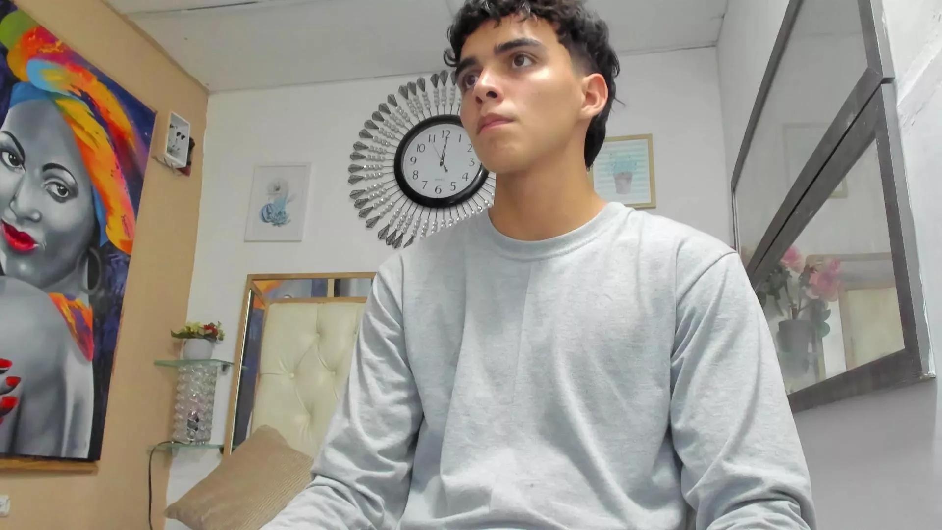 heiker_ on Cam4 