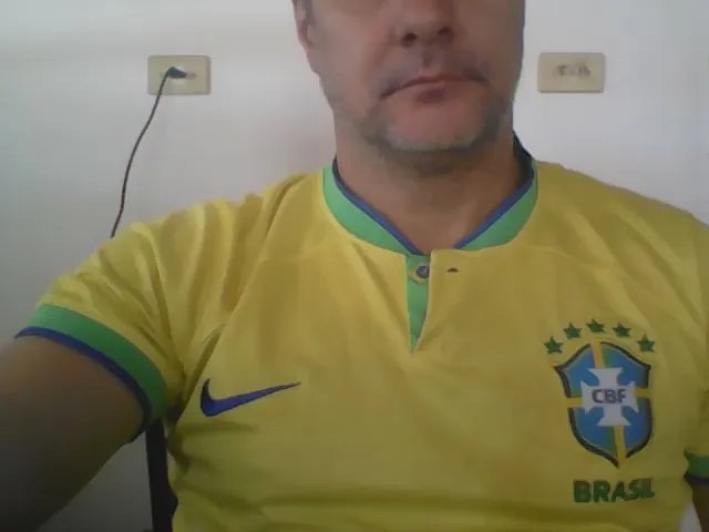 Offline homemtravesso on Cam4