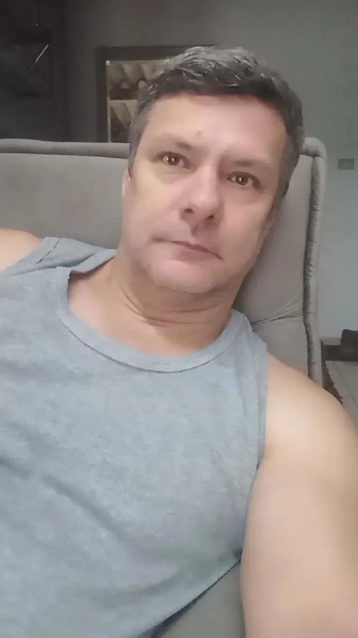 Offline homemtravesso on Cam4