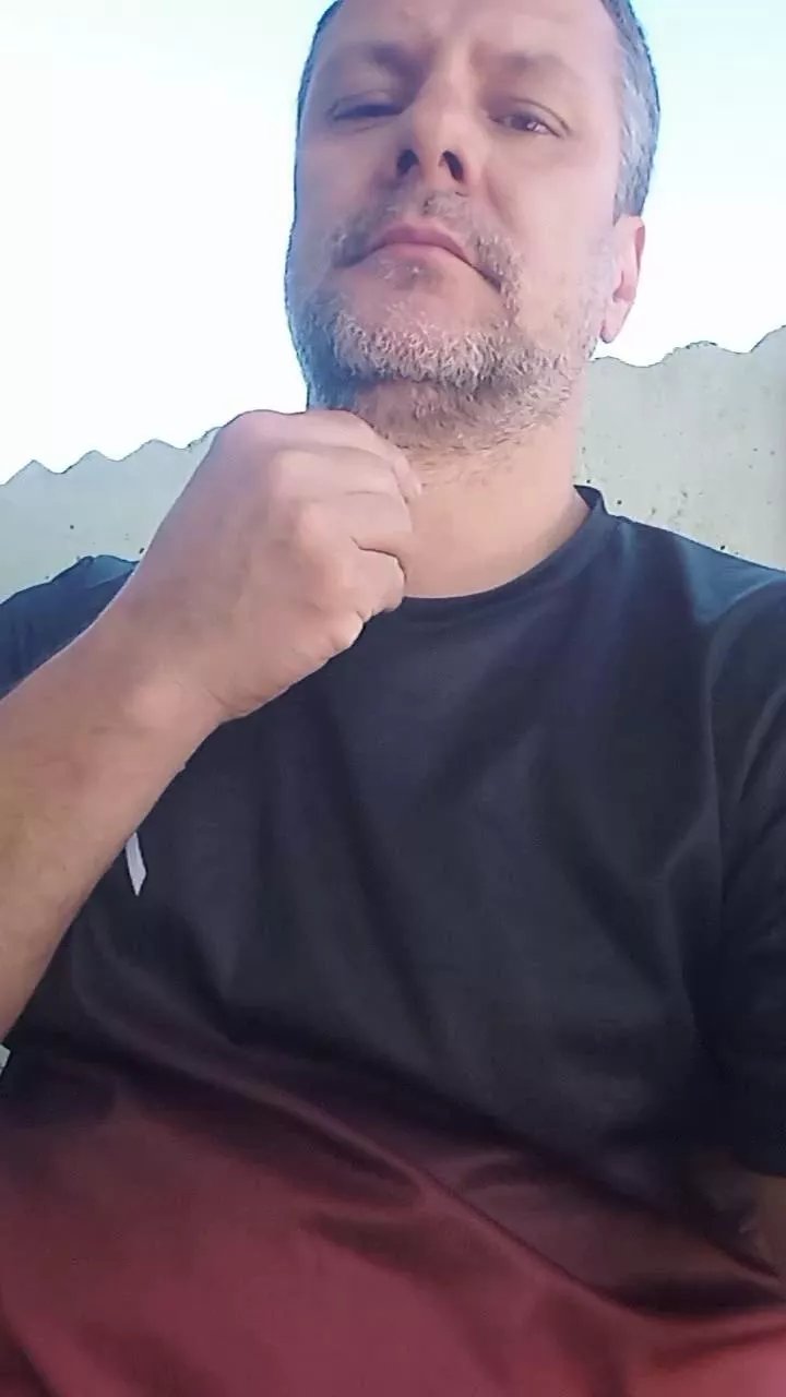 Offline homemtravesso on Cam4