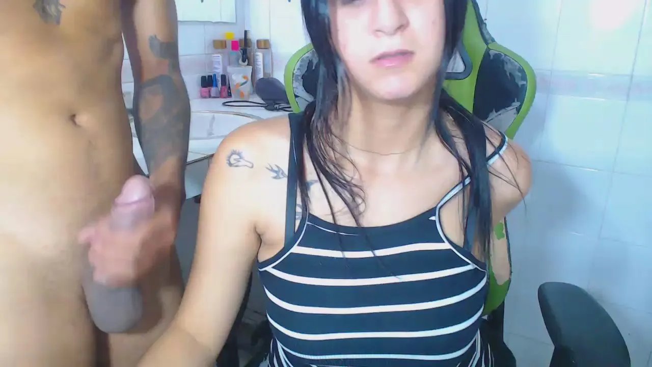 Offline Hotcollege29 on Cam4