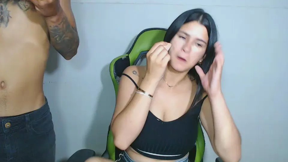 Offline Hotcollege29 on Cam4