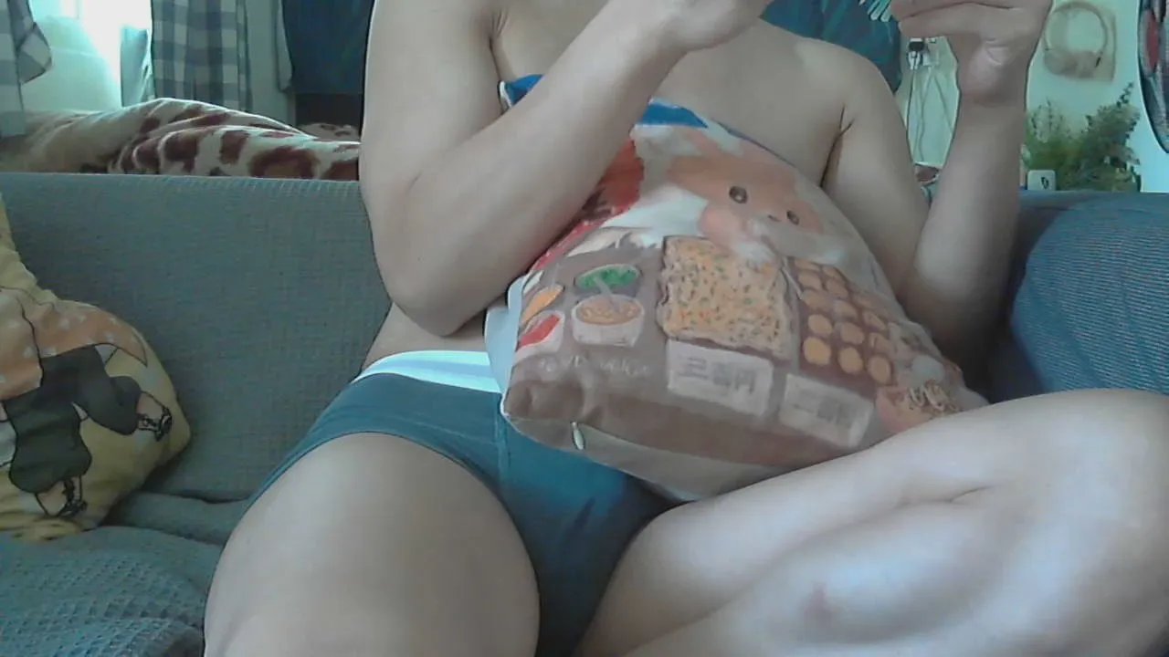 Offline howhow22 on Cam4