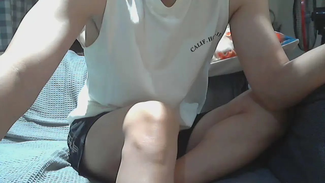 Offline howhow22 on Cam4