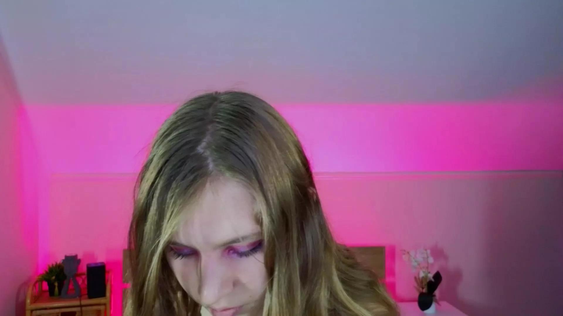 Iris_Rain on Cam4 