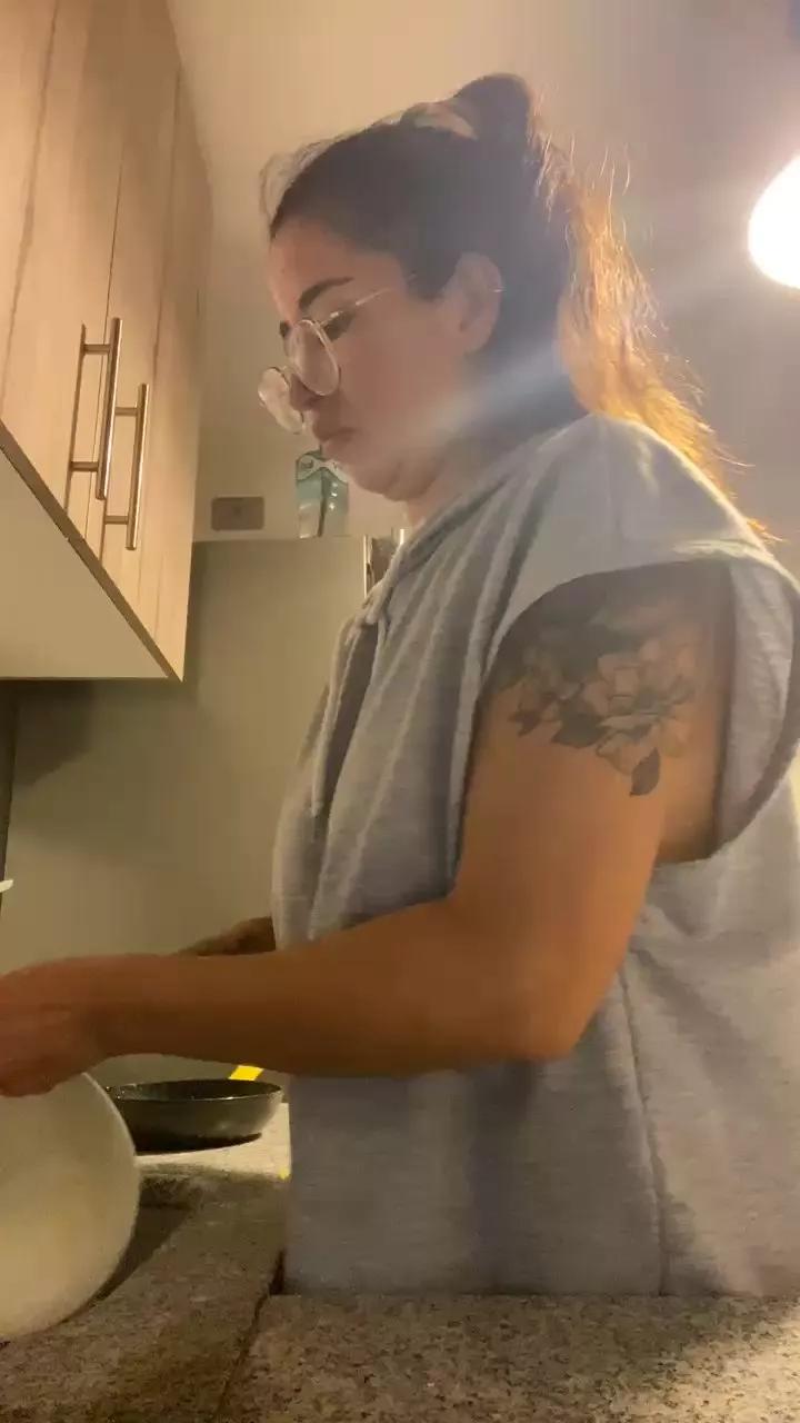 Isapekha on Cam4 