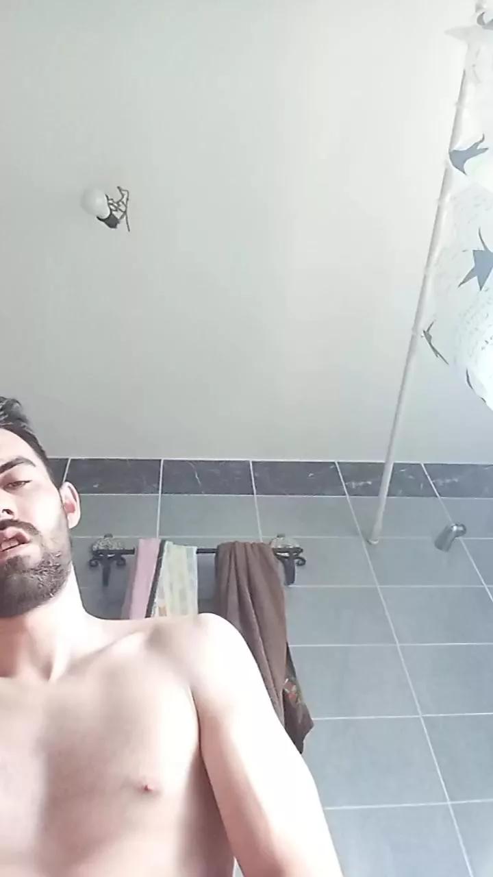 Ismander on Cam4 