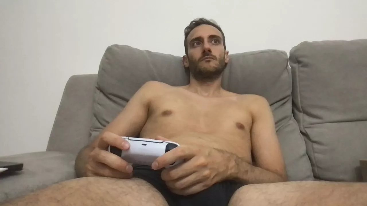 Offline italianvirgil25 on Cam4