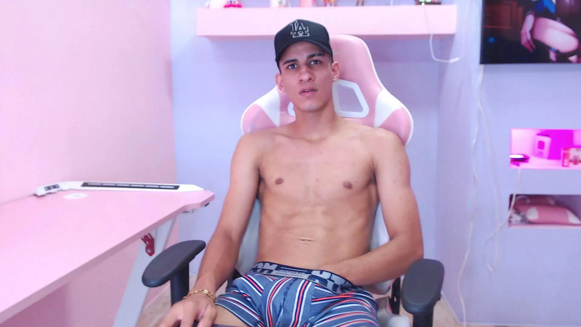 JakeMoxley on Cam4 
