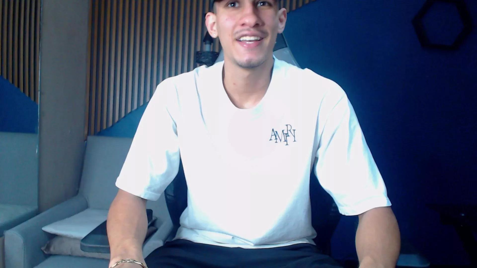 JakeMoxley on Cam4 