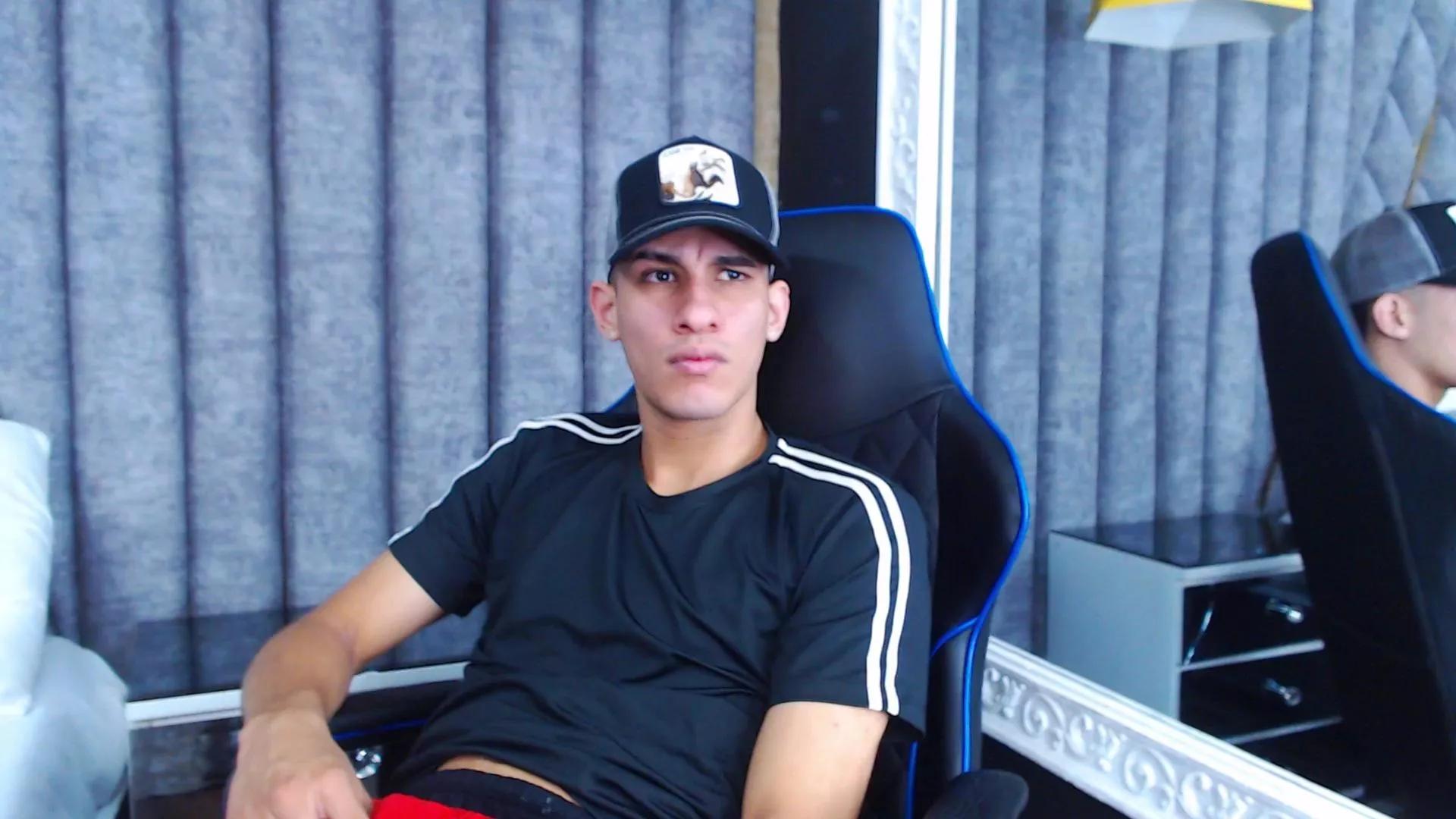 JakeMoxley on Cam4 