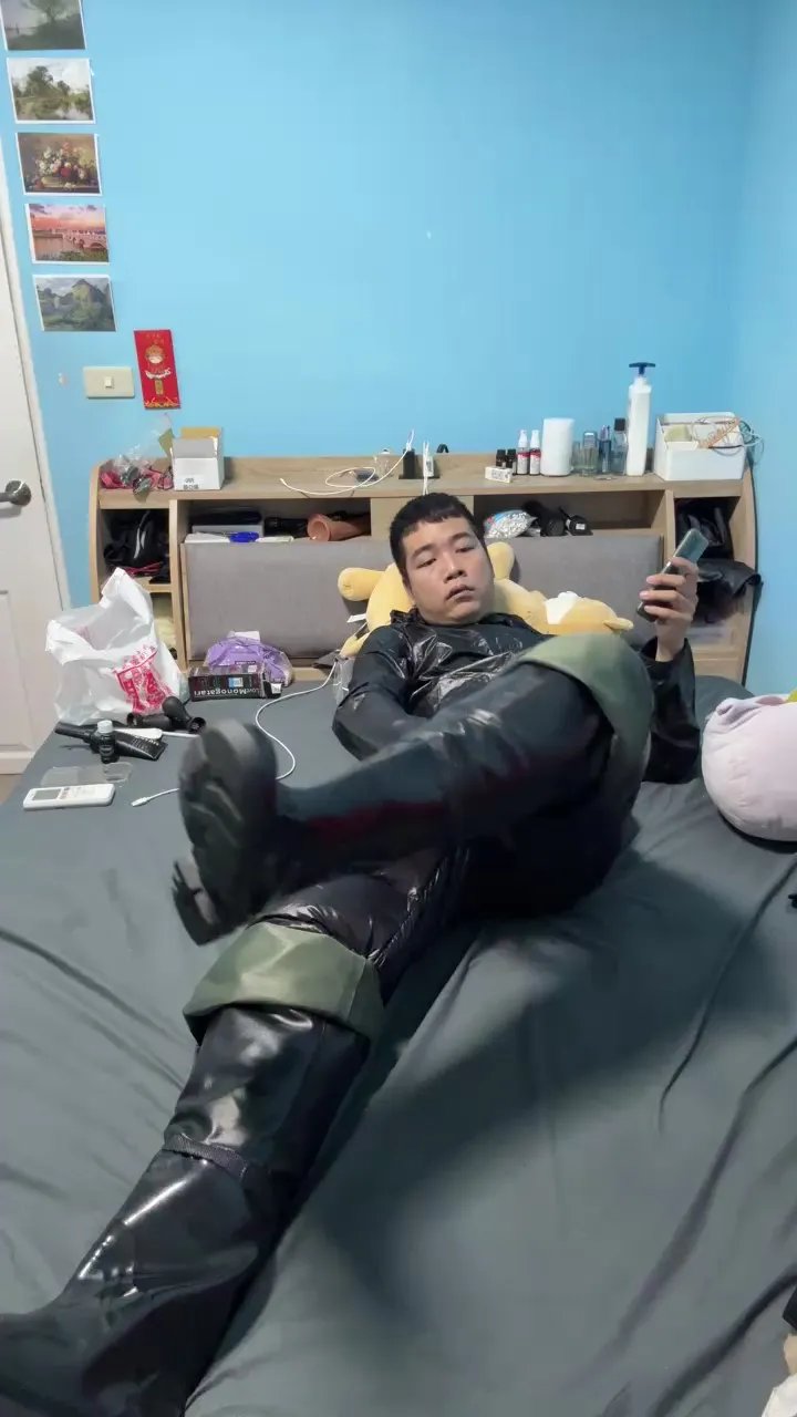 Offline Jay345678 on Cam4