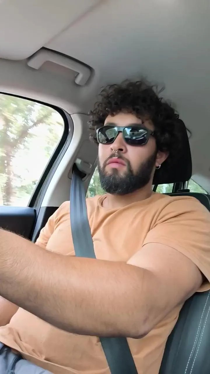 Offline Kalio on Cam4