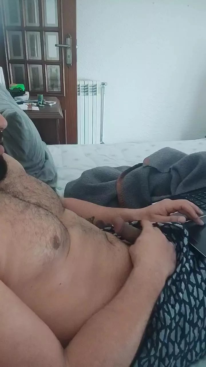 Offline Kalio on Cam4