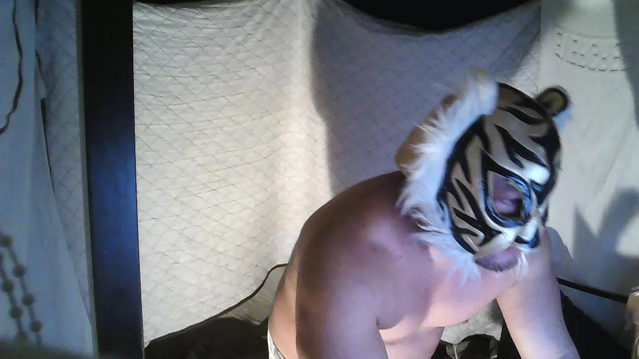 ken_mass on Cam4 