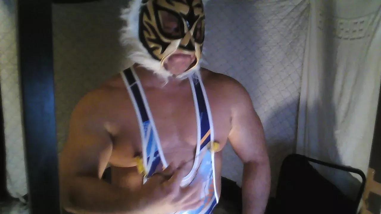 ken_mass on Cam4 