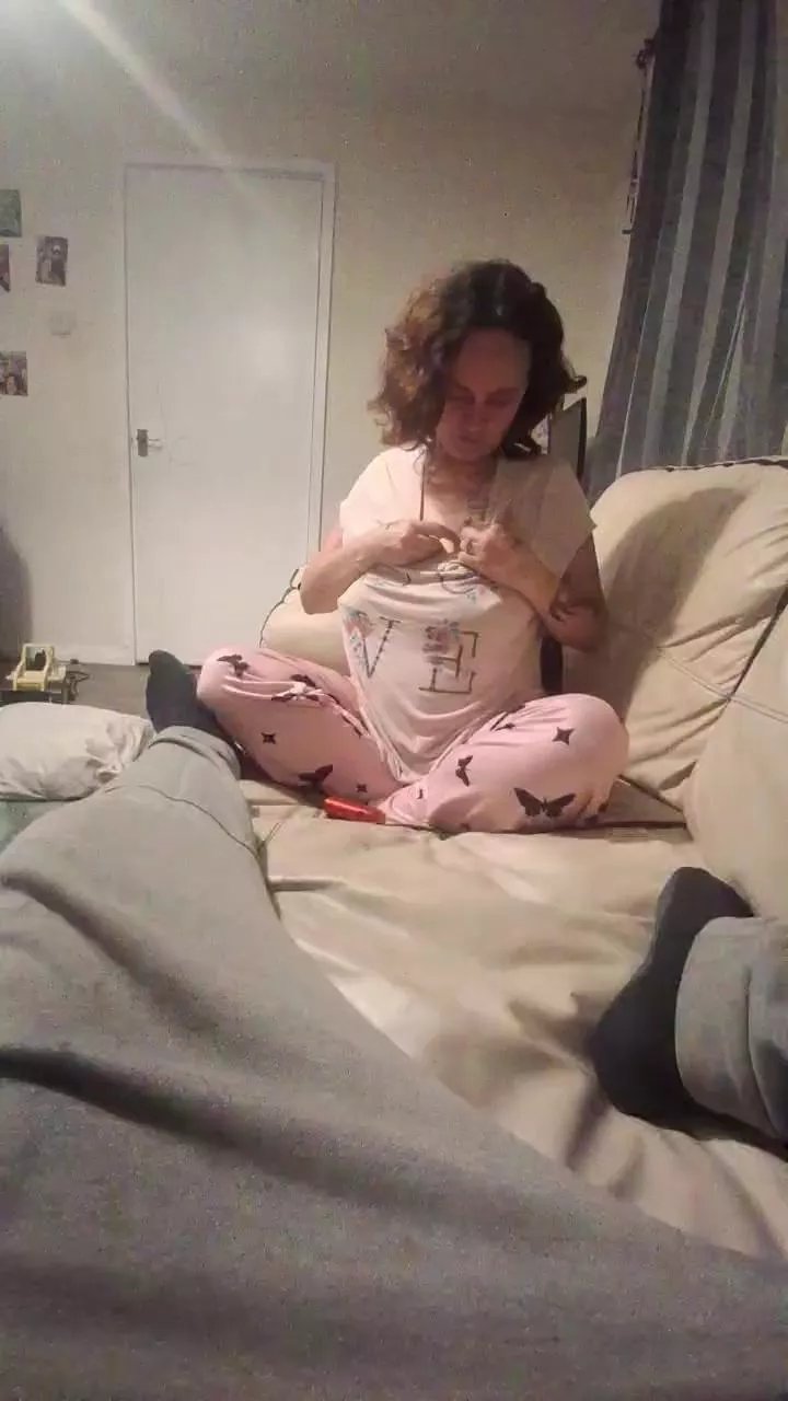 Offline kentishcouple25 on Cam4