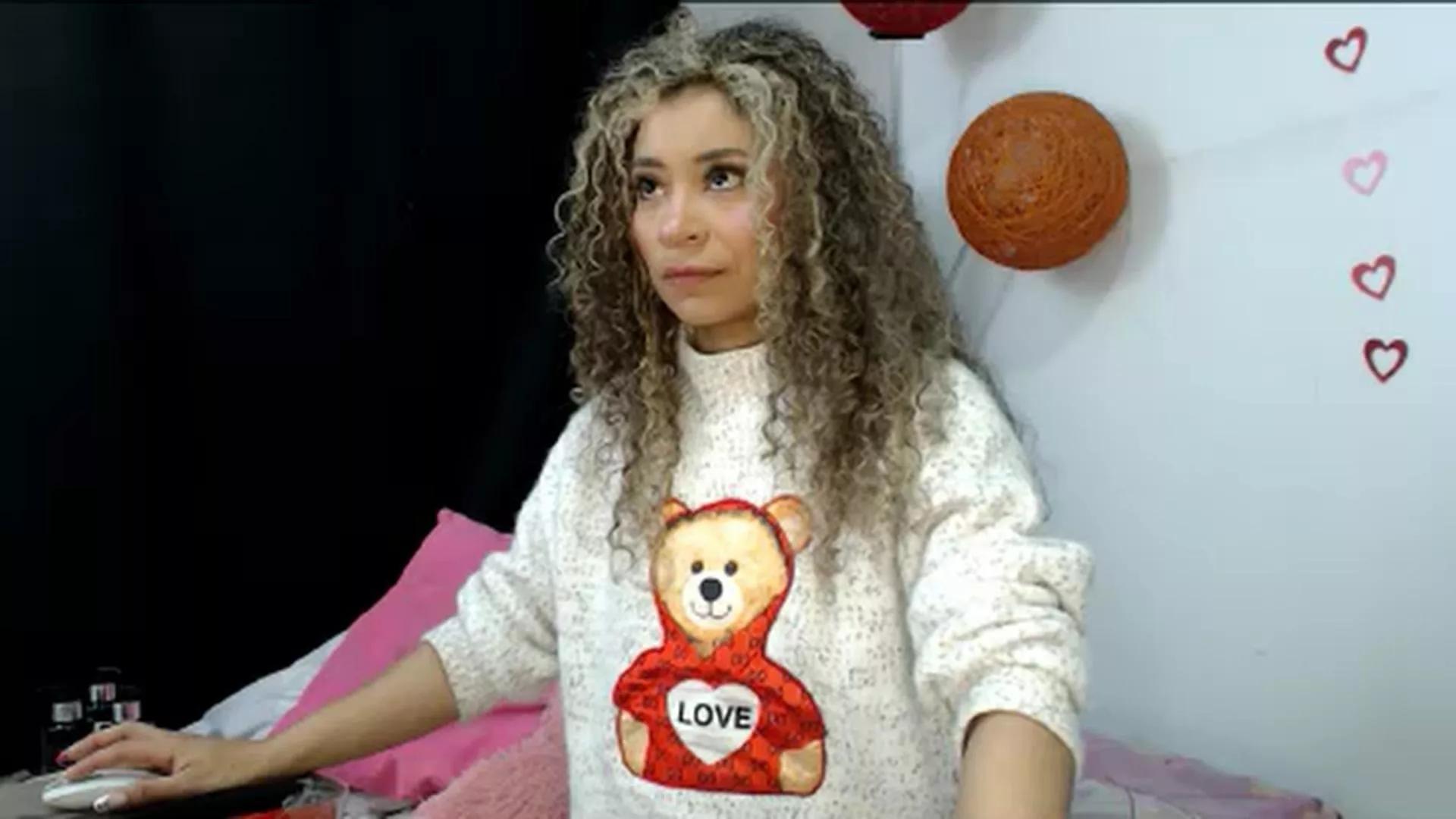 Kylie_Jen on Cam4 