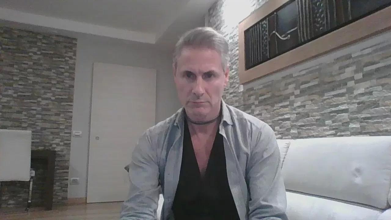 Lalas71 on Cam4 
