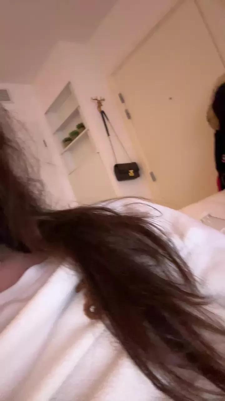 Lauracamc on Cam4 