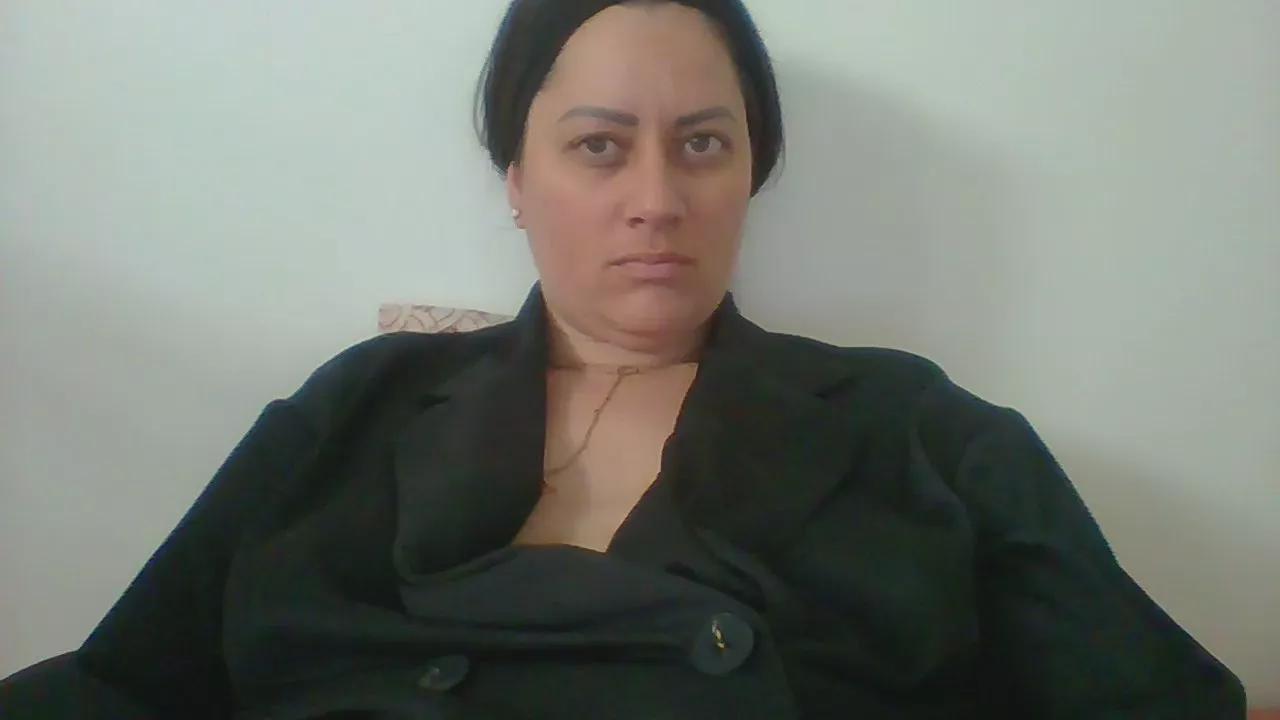 Lauracamc on Cam4 