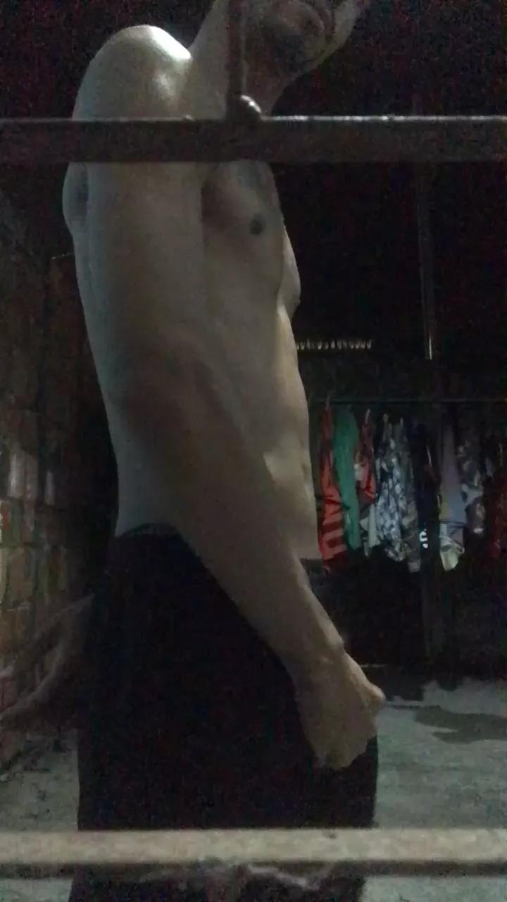 leandrosexy4 on Cam4 