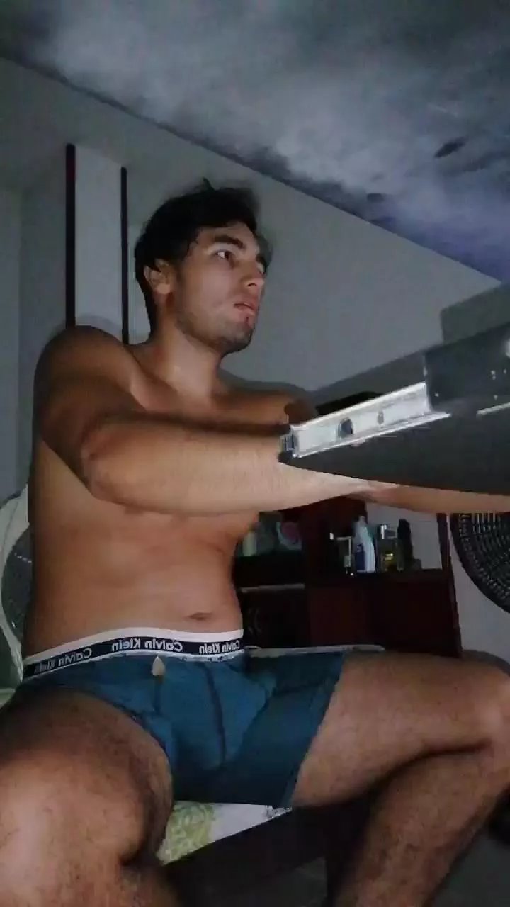 Offline lechero226 on Cam4