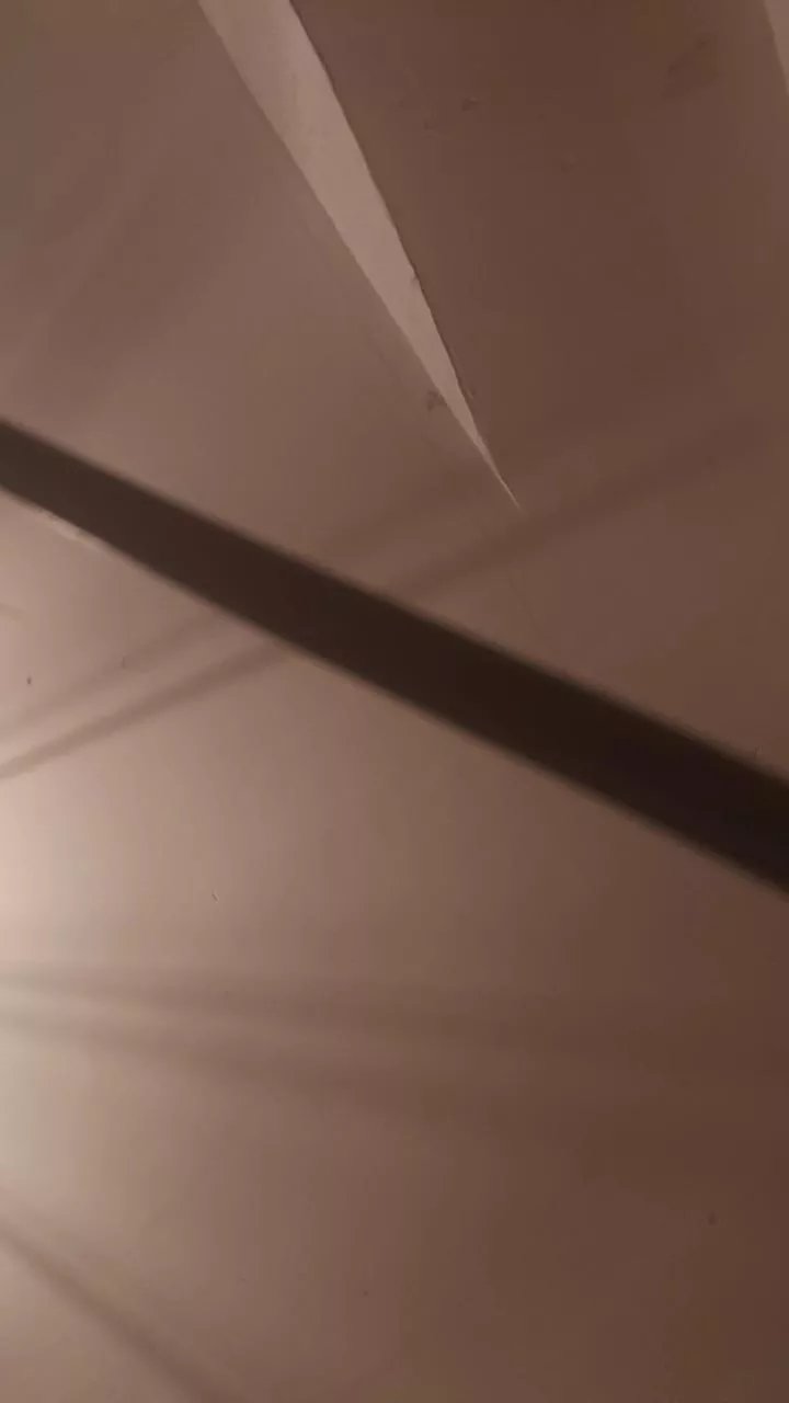 Offline lechero96_hot on Cam4