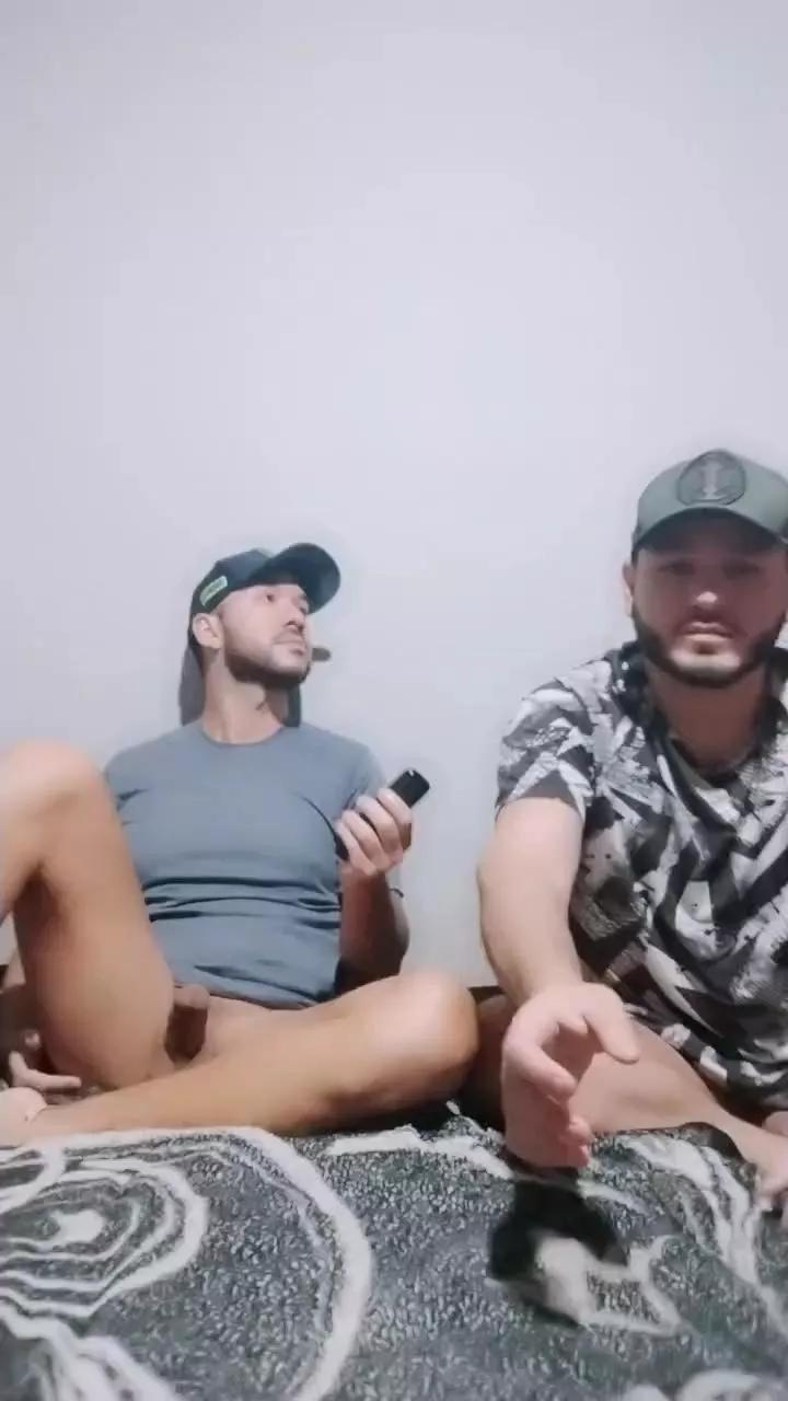 leoestebanhot on Cam4 