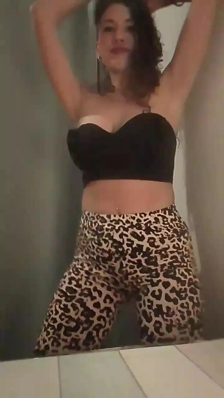 Offline Leonafuego on Cam4