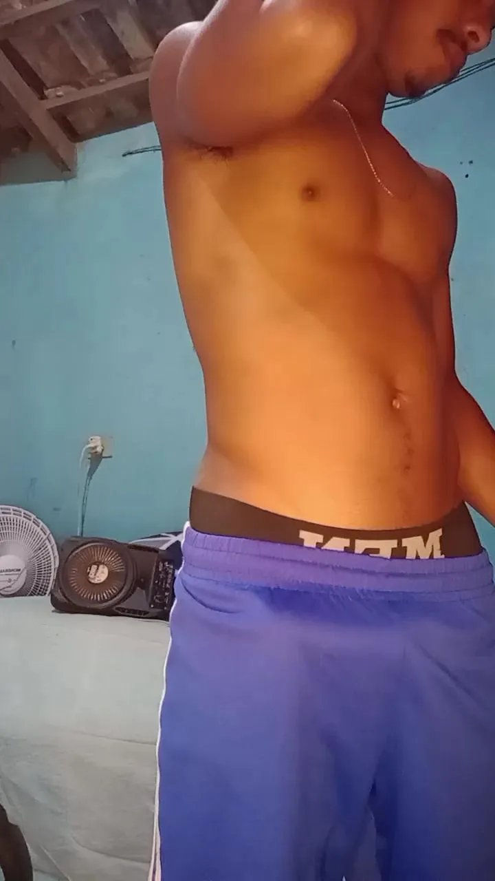 Offline leosilvaj on Cam4