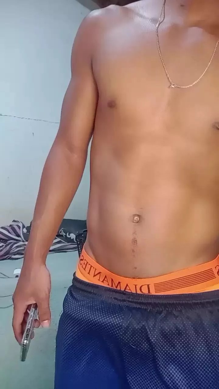 Offline leosilvaj on Cam4