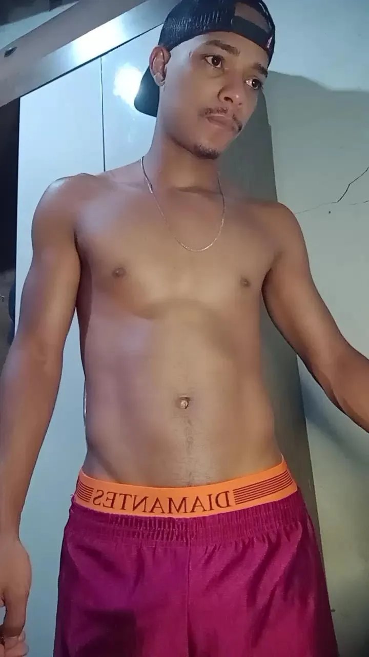 Offline leosilvaj on Cam4