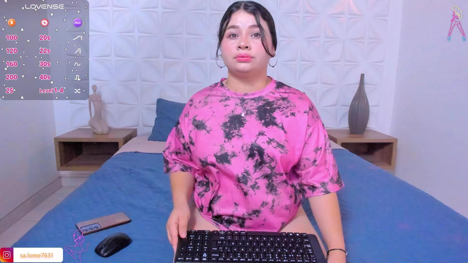 lili_mccormick on Cam4 