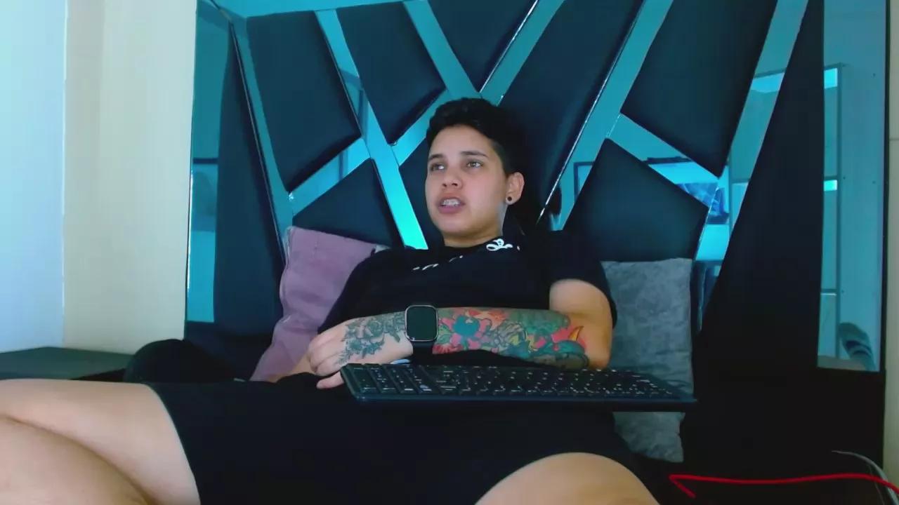 LiliKaren on Cam4 