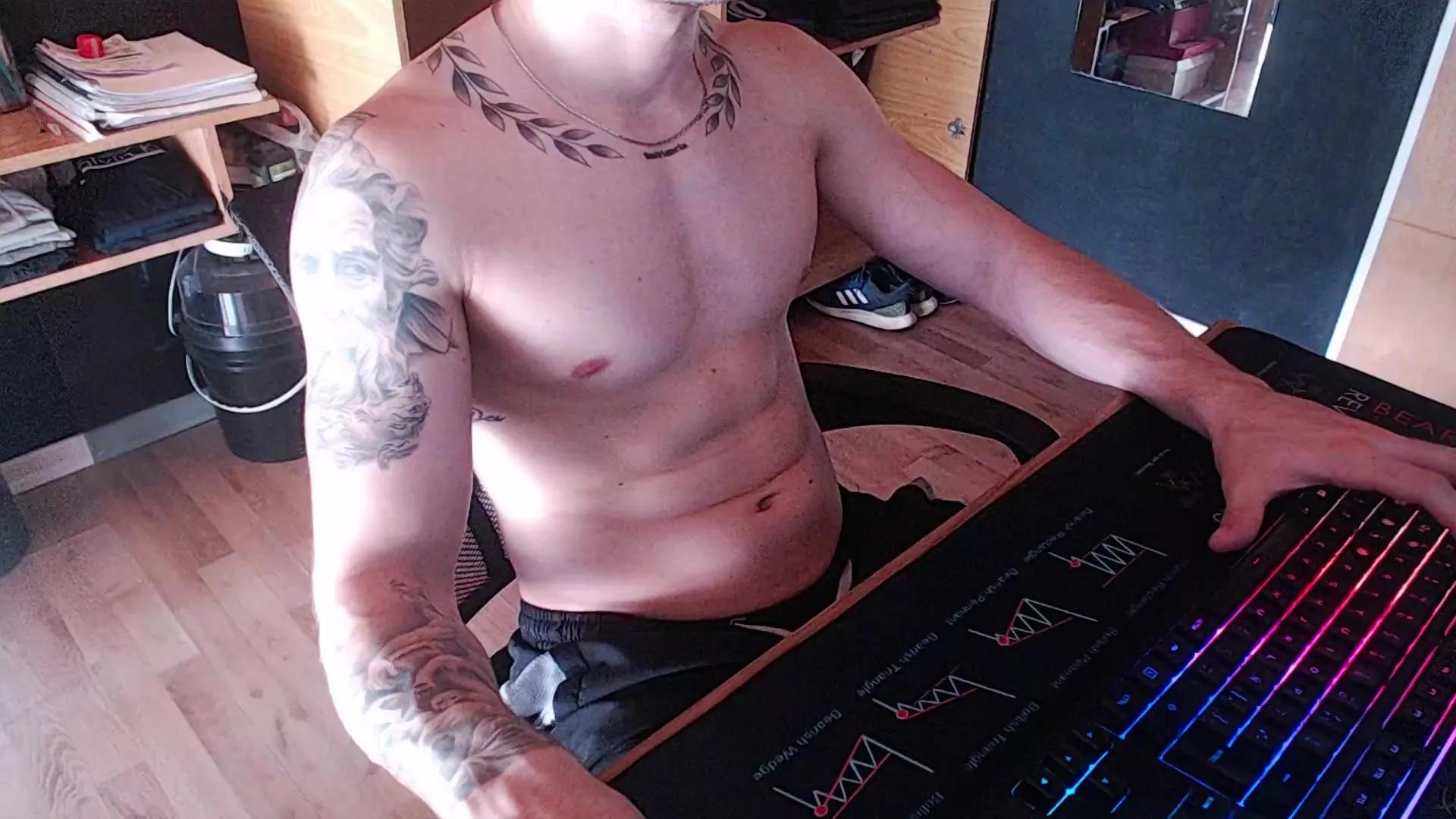 llectorboyl on Cam4 
