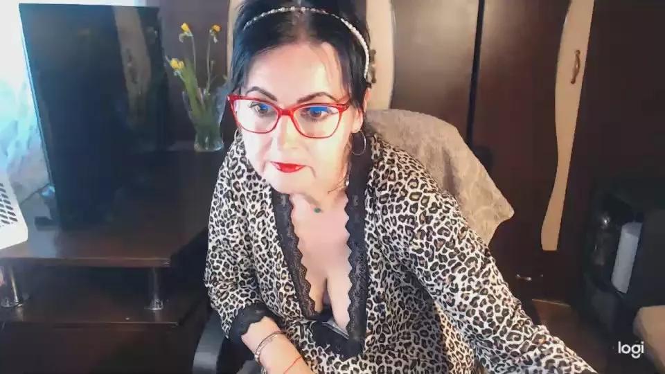 LollaGreate on Cam4 