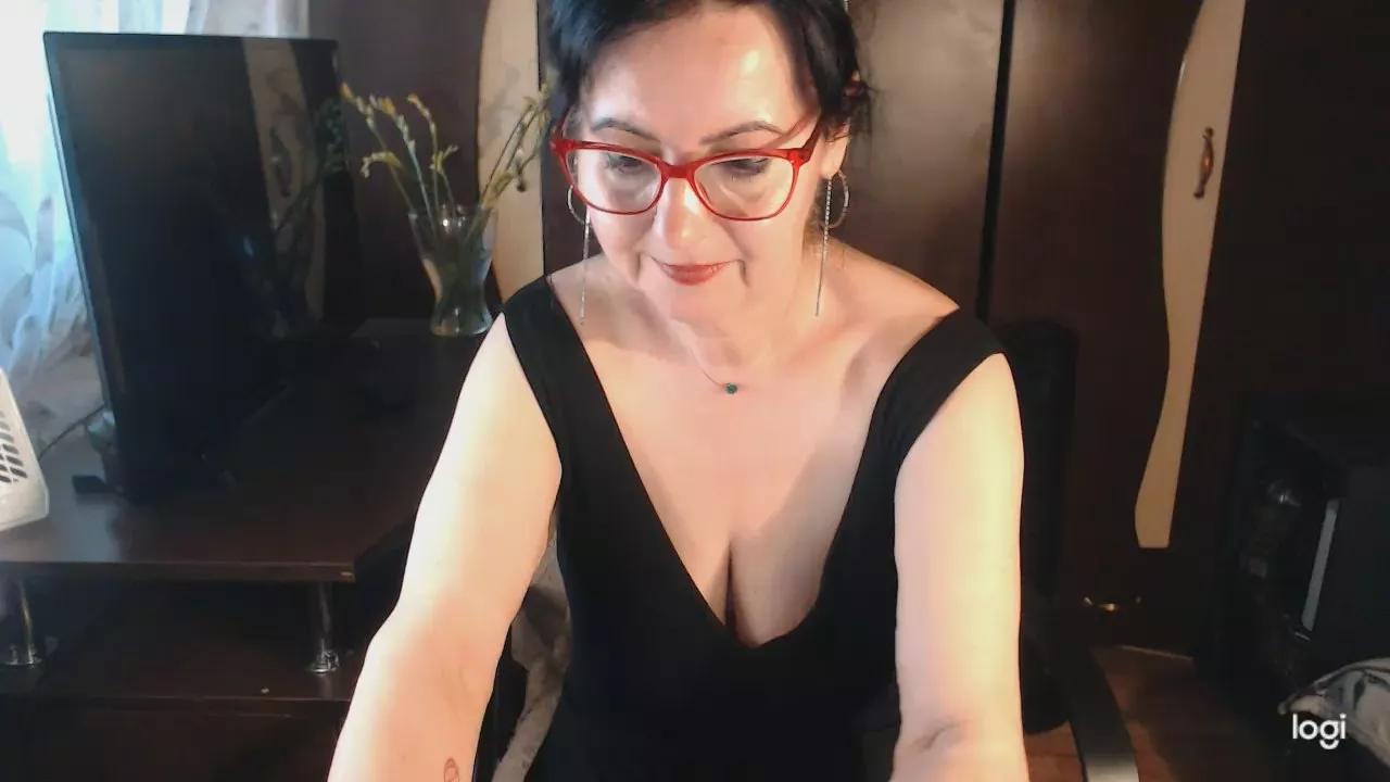 LollaGreate on Cam4 
