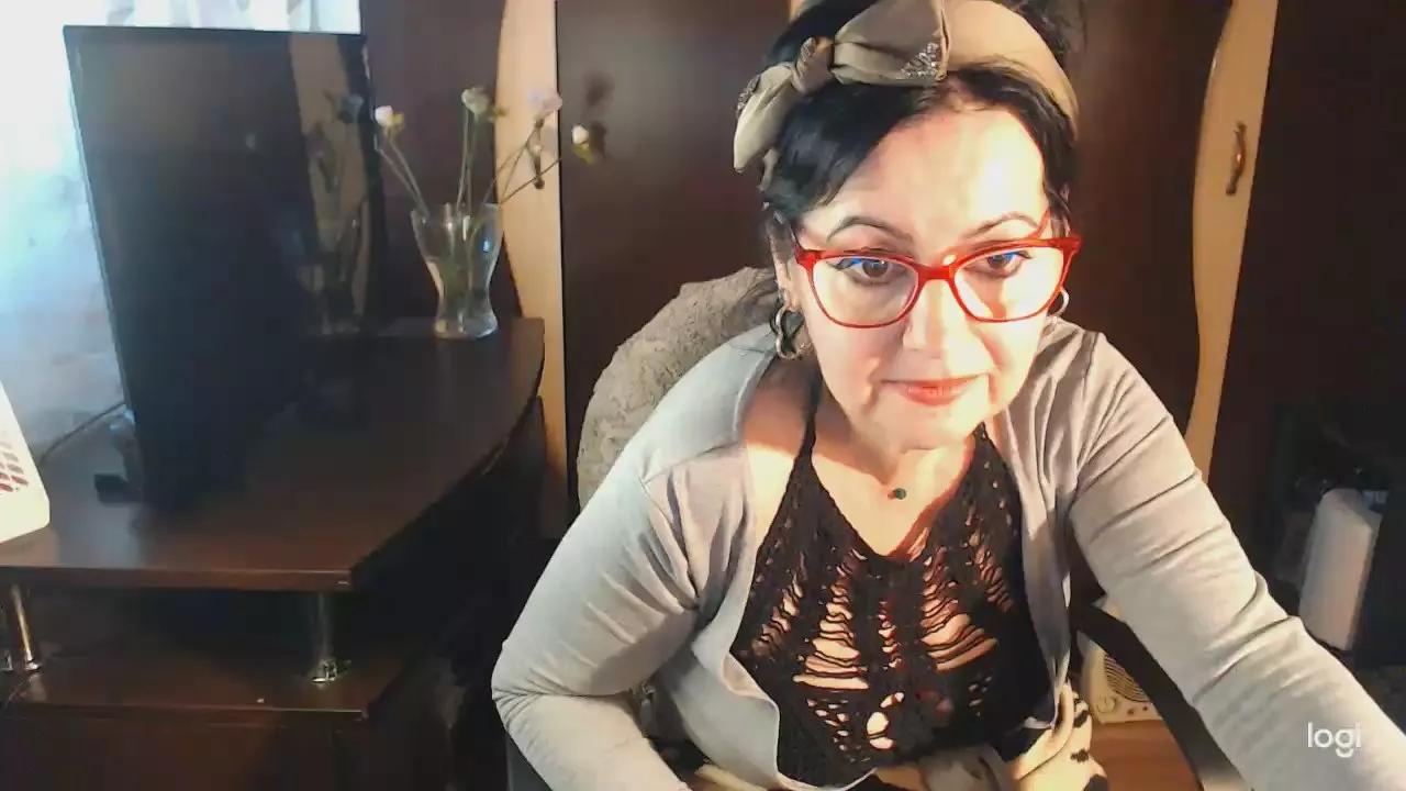 LollaGreate on Cam4 