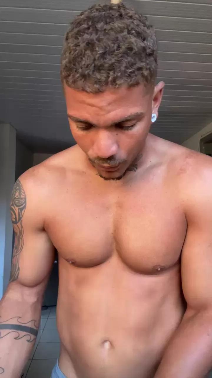 lucasresgato3g5 on Cam4 