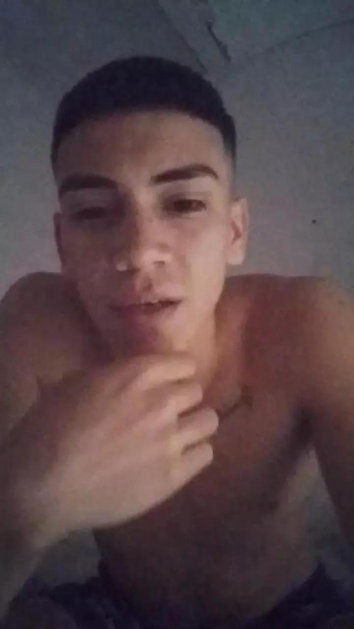 lucho_preme on Cam4 