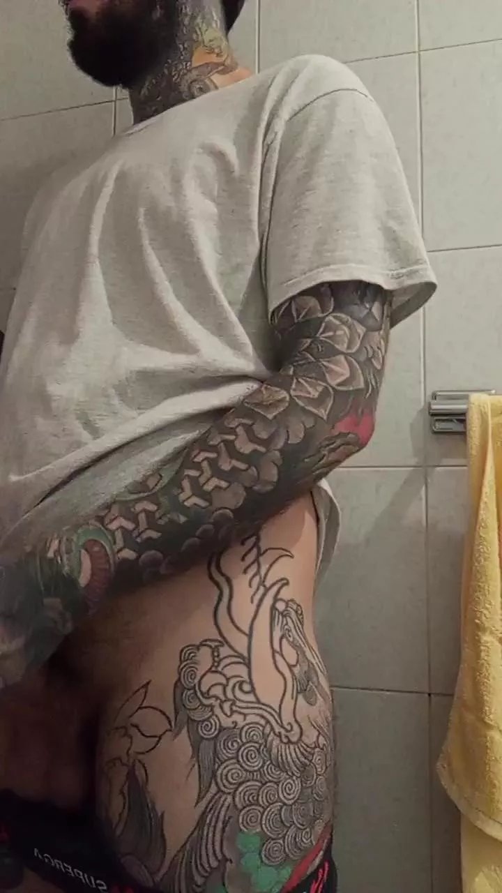 Offline luciferino18 on Cam4